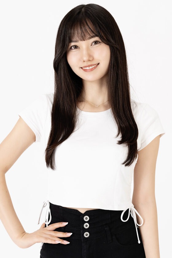 中井あいりの上半身の写真